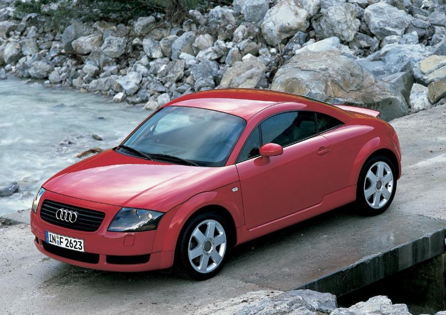  Audi TT Coupe (8N) 1998 года  (WW) (фото 9 из 25)